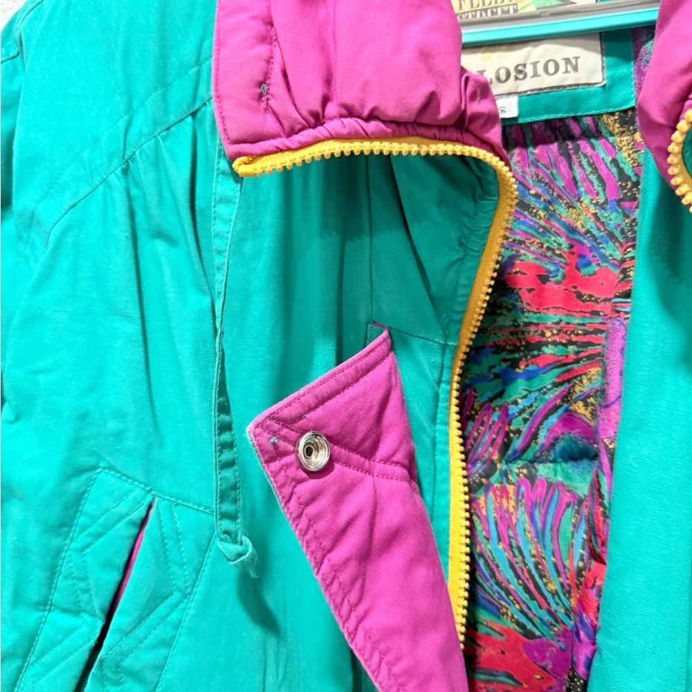 Vintage oversized Teal and Pink Puffer Jacket Small - Picture 6 of 15